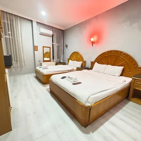 Centre Apartmanhotel *