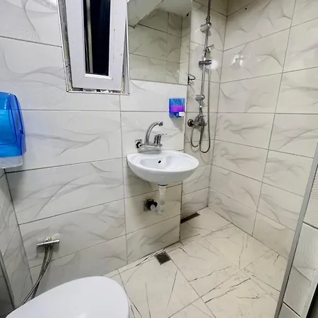 מלון דירות Centre *