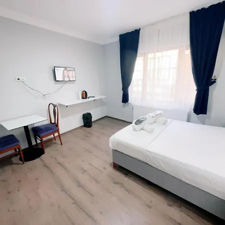 Aparthotel Centre *